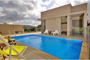 מלכי האוס - הסוויטה היווניה