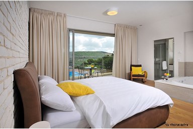 מלכי האוס - סוויטות אור ויובל