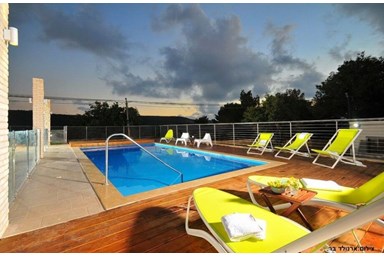 מלכי האוס - סוויטות אור ויובל