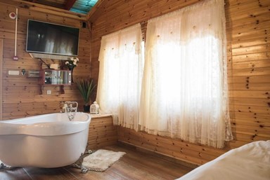 ספא בגורן - בקתה בספא - צימר בלב הספא