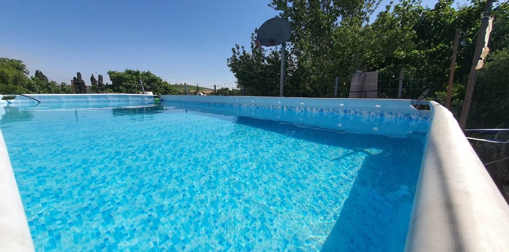 שלווה בכרם שלווה בכרם - החצר והבריכה (2).jpeg