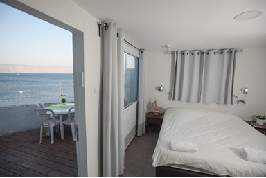 סאות' ביץ' כנרת - חדרי המלון