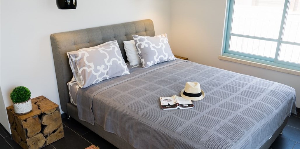 יעלית ואורית דירות האירוח (7).jpg