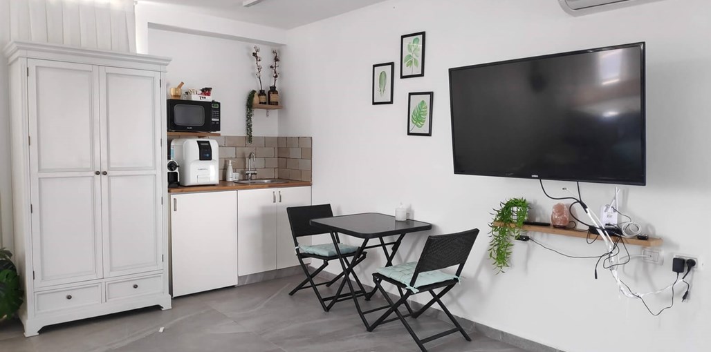 Chill Out - סוויטות יוקרה סוויטה זוגית (5).jpg