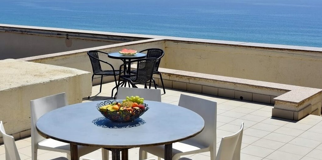 Seaview israel - סי וויו ישראל חיפה המרפסת והסביבה (13).jpeg