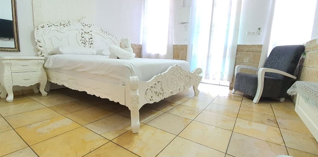 אחוזה באגם סטודיו (1).jpeg