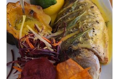 קולוניה אילת - המסעדה