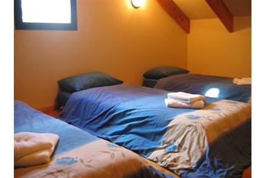 בקתות תמוז - הבקתות