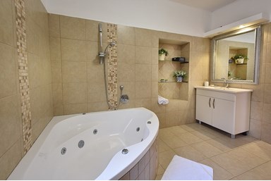 לה פינקה - הסוויטה המלכותית - חתן וכלה