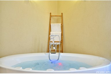 אחוזת יוסף - סוויטת לשם