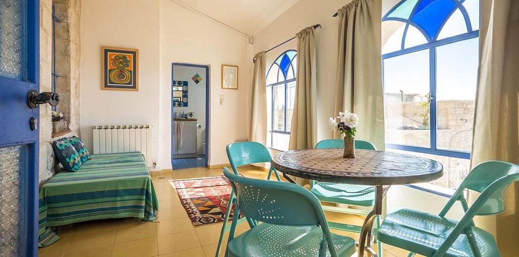 the way inn צפת נצח (7).jpg