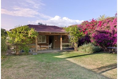 לבנון ברמות -  Lavnun beramot - בקתת העץ