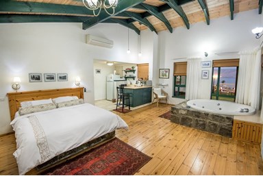 צימר לכנרת - סוויטת אורן