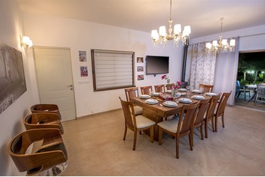 אודם הגולן - הטרקלין