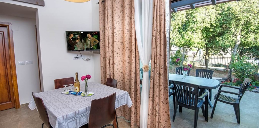 אודם הגולן אודם הגולן - סוויטות 1+2 (2).jpg