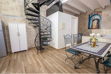 האחוזה בלב העתיקה