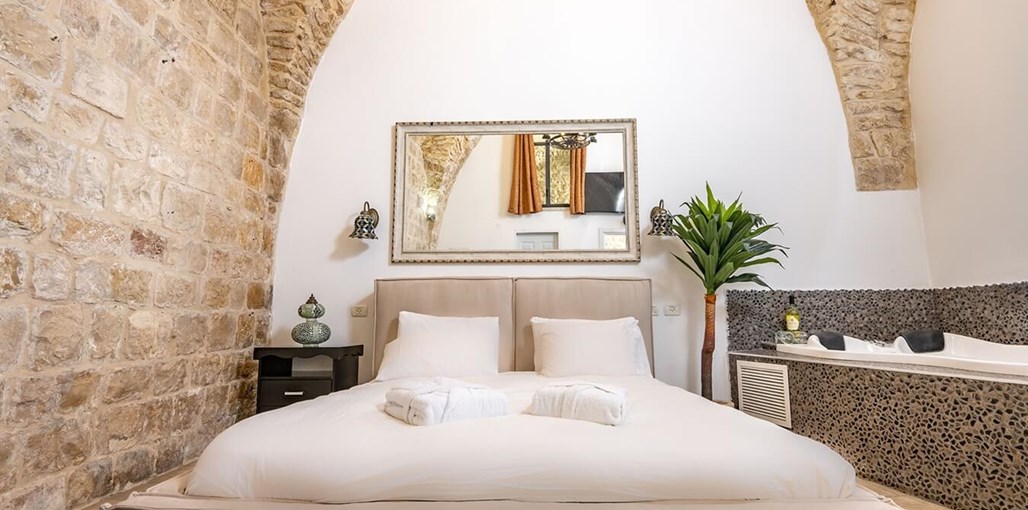 האחוזה בלב העתיקה עץ החרוב מתחם A (4).jpg