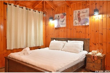 אביבים לאוהבים - הבקתות