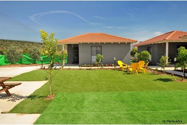 אחוזת נעמה - מתחם החצר