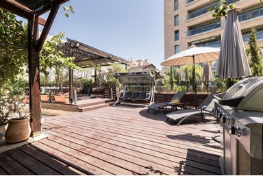 יוקרה בממילא