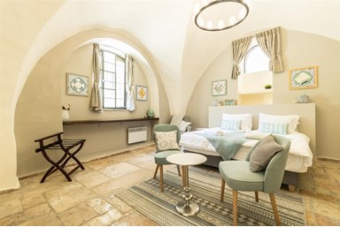 יוקרה בממילא