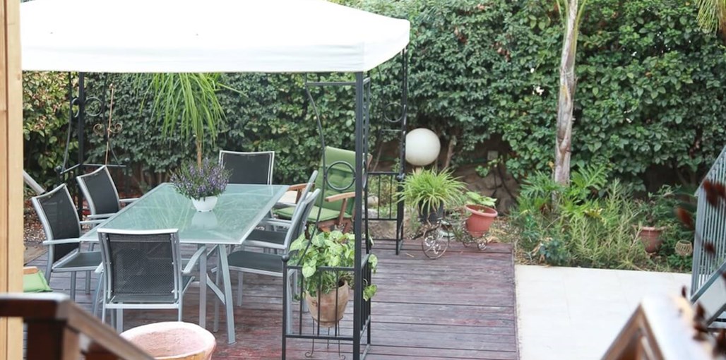 נופש של מזל החצר והבוסתן (2).jpg