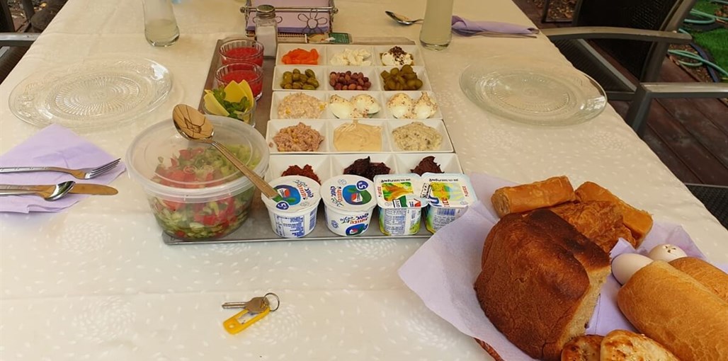 נופש של מזל ארוחת בוקר (5).jpg