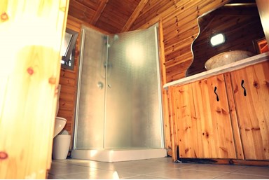 יחידות סגולה - הבקתה המשפחתית