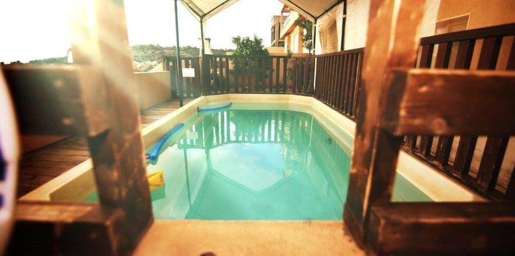 צימר אמורה מתחם חוץ (4).jpg