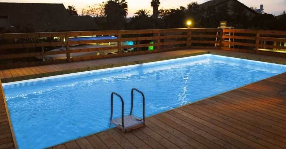 אחוזת יהודה חצר ובריכה (15).jpg