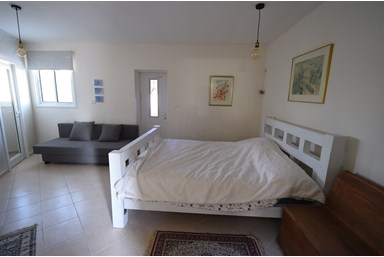 נאורייתא - אמטיסט