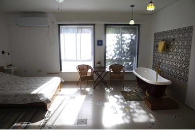 עין כרם המתוקה - יחידה משפחתית