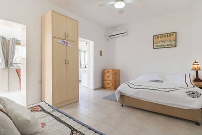 עין כרם המתוקה רביעייה קטן (1).jpg