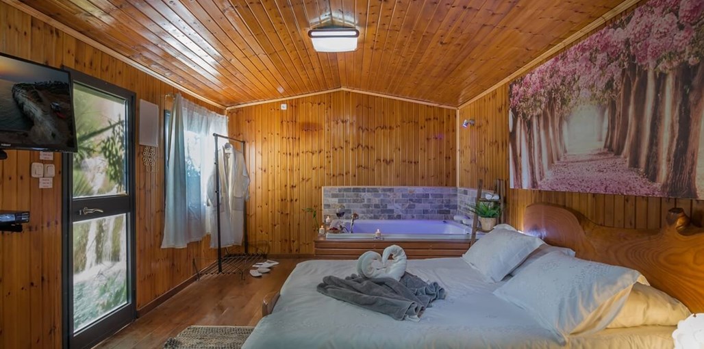 פינה ביער הצימר המשפחתי (2).jpg