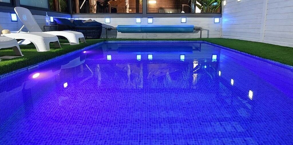 מול המצודה החצר (8).jpg