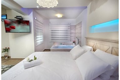 סוויטות אמיליה - הסוויטות