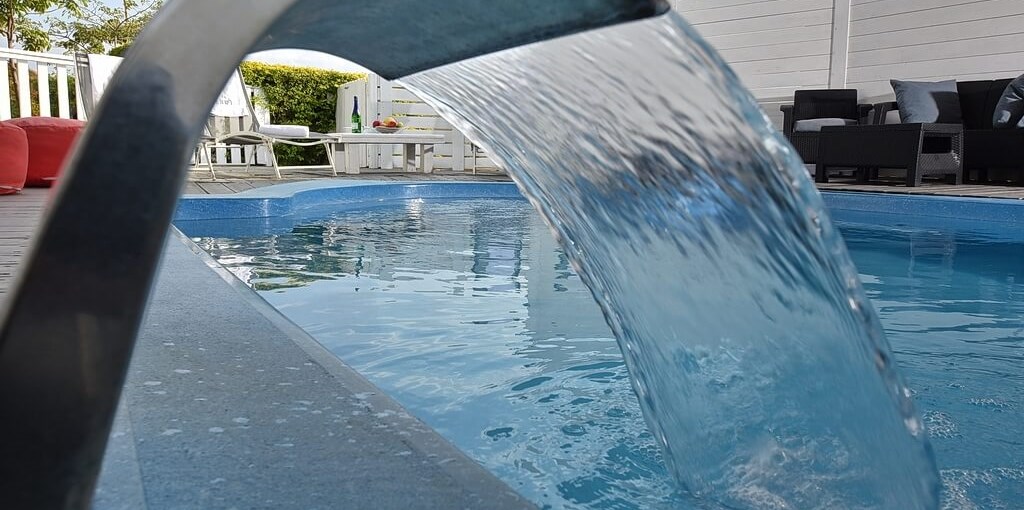 נפלאות הגולן בריכה (2).jpg