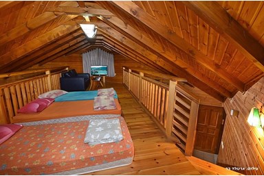 נפלאות הגליל - בקתות גלריה משפחתיות