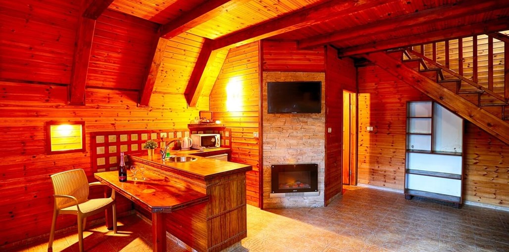 מקום קצת אחרת המשפחתית (5).jpg