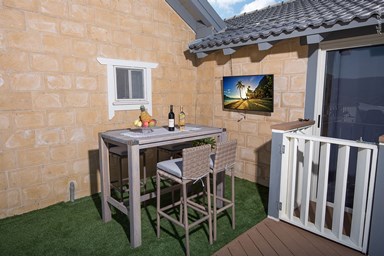 סוויטת נטלי - בריכה פרטית לסוויטה