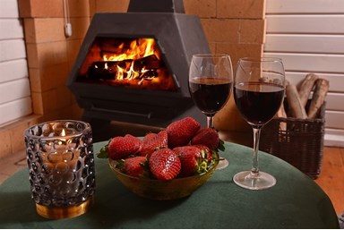 מול הרים וים