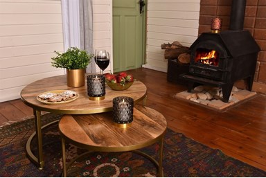 מול הרים וים