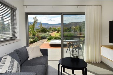 חלומות נפתלי - זוגית עם ג'קוזי