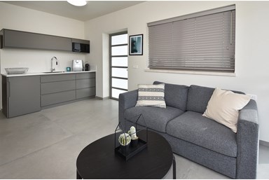 חלומות נפתלי - זוגית עם ג'קוזי