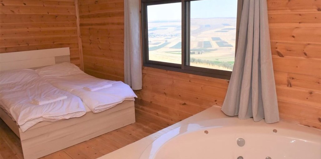 צימר שיר לכנרת - סמדר סוויטת כנרת (1).jpeg