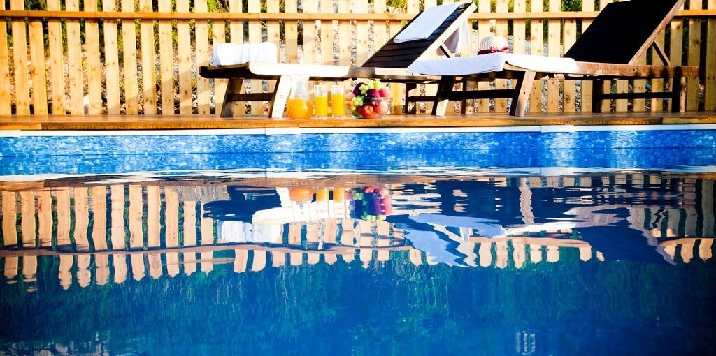 פנינה בכרם ראשי טופ.jpg