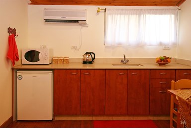 פנינה בכרם - בקתת מרווה