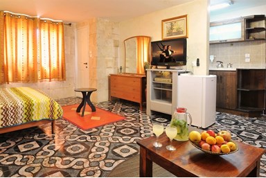 עמיר צימרים בכליל - היסמין