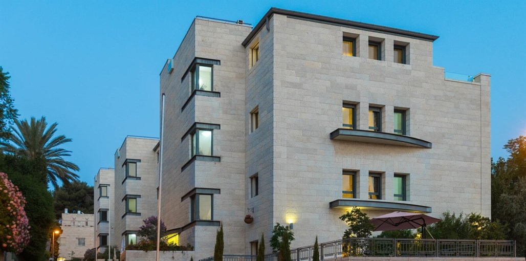 רפאל רזידנס רפאל רזי (1).jpg