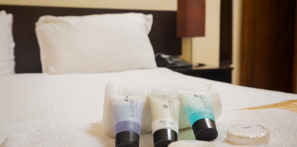 מלון המושבה יחידה משפחתית מונגש  (1).jpg